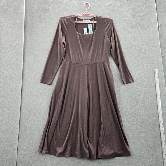 nine britton Dresses & Skirts - Nine Britton Women Dress 1X Taupe‎ Fit & Flare Carrie Square Neck NWT